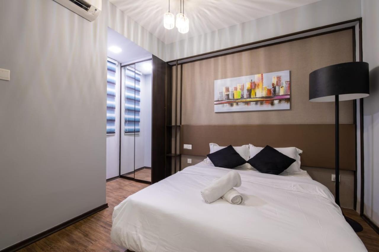 Loft Pano Seaview Suite 2 Bedroom By The Only Bnb Jelutong Exteriör bild
